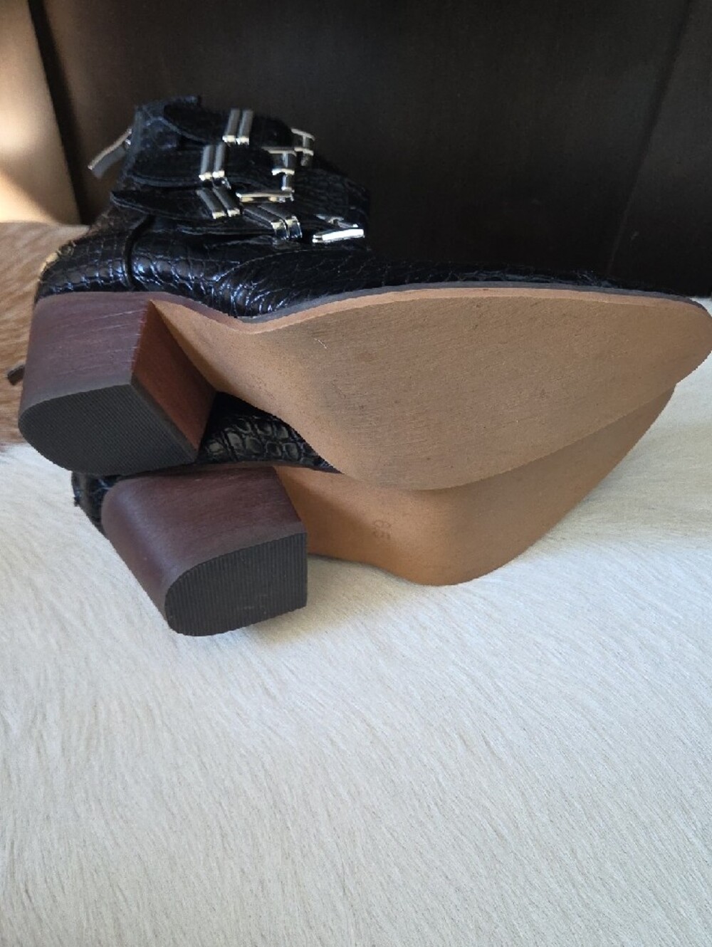 A Rider Girl Shoe - Picture 4 of 5